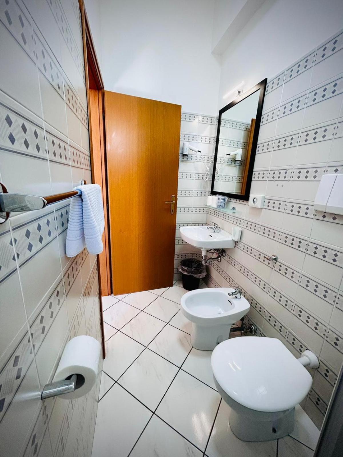 Hotel Romagna Чезена Екстер'єр фото